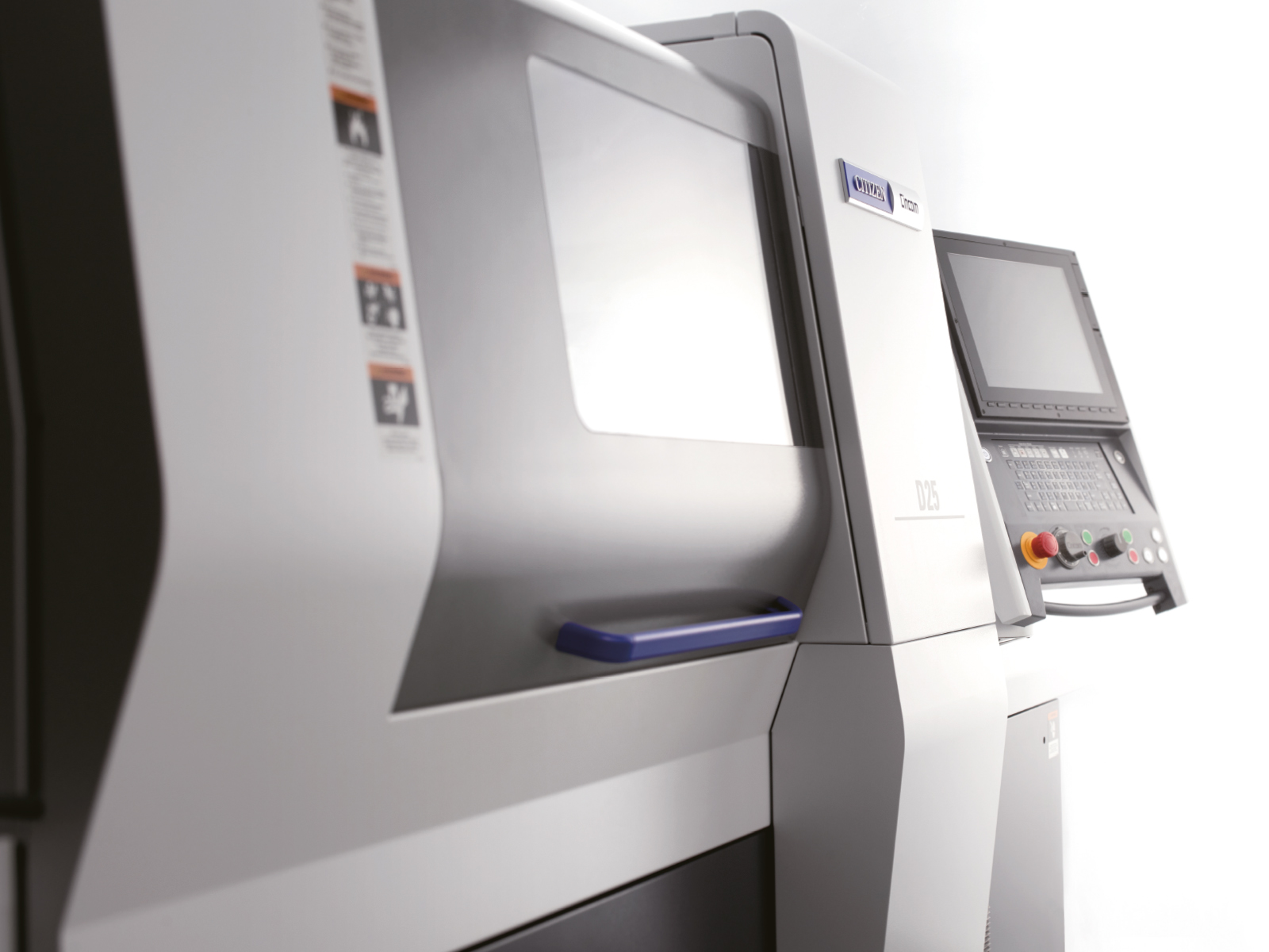 M800 control with large touch screen display